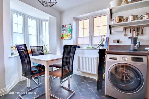 30 Cartmel Road, Daventry, NN11 2PP