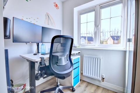 30 Cartmel Road, Daventry, NN11 2PP