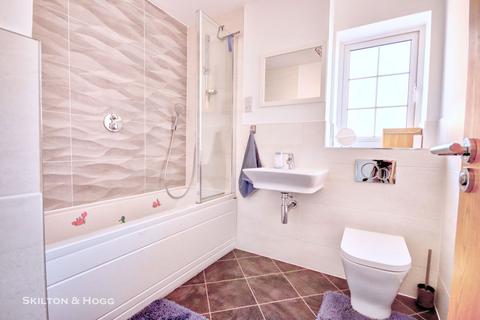 30 Cartmel Road, Daventry, NN11 2PP