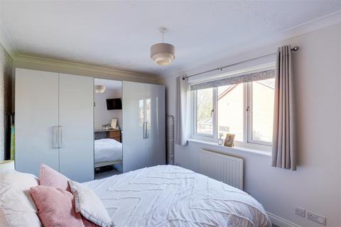 8 Aldwych Close, Nuthall, Nottingham, NG16 1QH