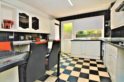4 bedroom house to rent, Clifton Way Peckham SE15