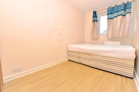 4 bedroom house to rent, Clifton Way Peckham SE15