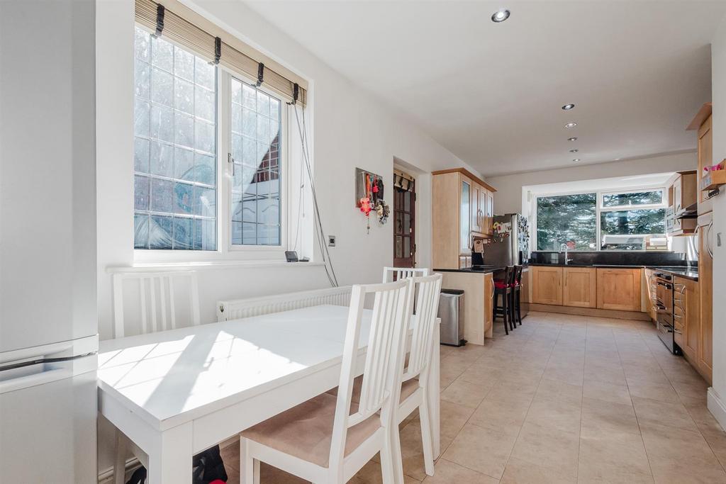 Breakfast Kitchen Aspect 6