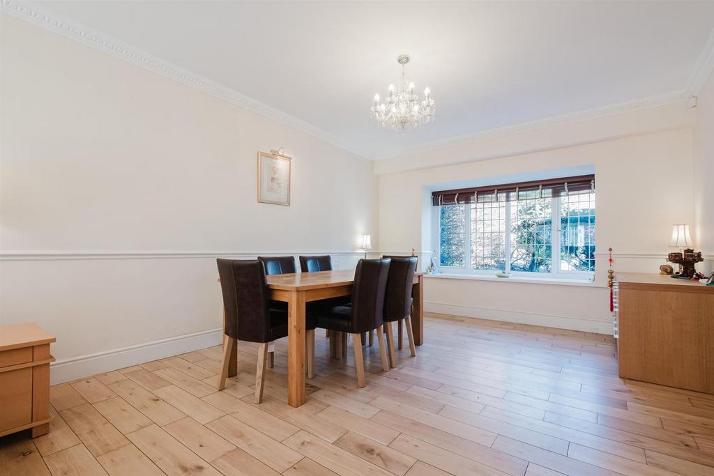 Living and Dining Room Aspect 2