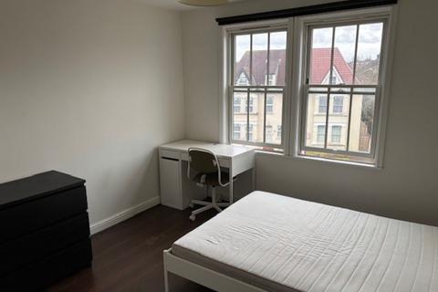 2 bedroom flat for sale, 449 High Road, Wood Green, N22 8JE