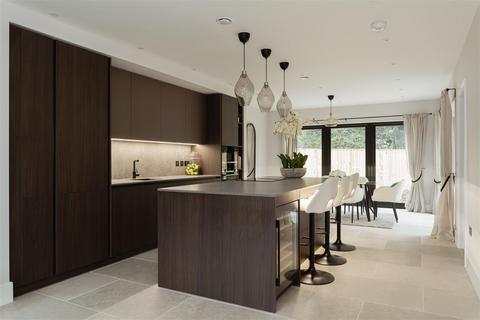 4 bedroom detached house for sale, Fairlawn Road, Banstead SM7