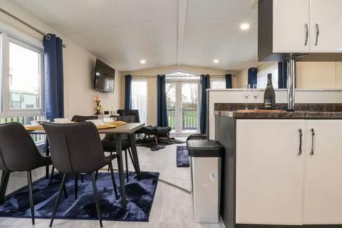 2 bedroom lodge for sale, East Heslerton   Malton