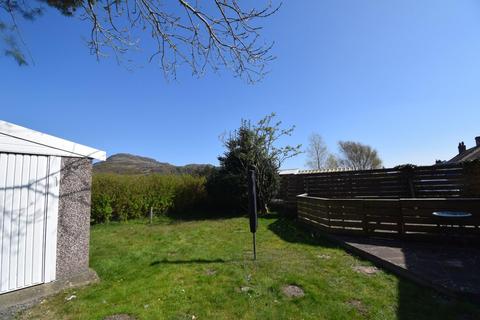 undefined, Morfa Bychan