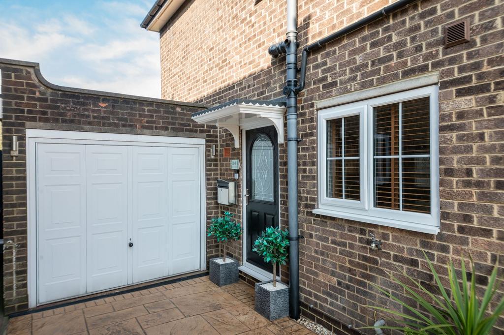 Garage/side external