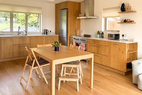 3 bedroom detached bungalow for sale, Nodgham Lane, Carisbrooke