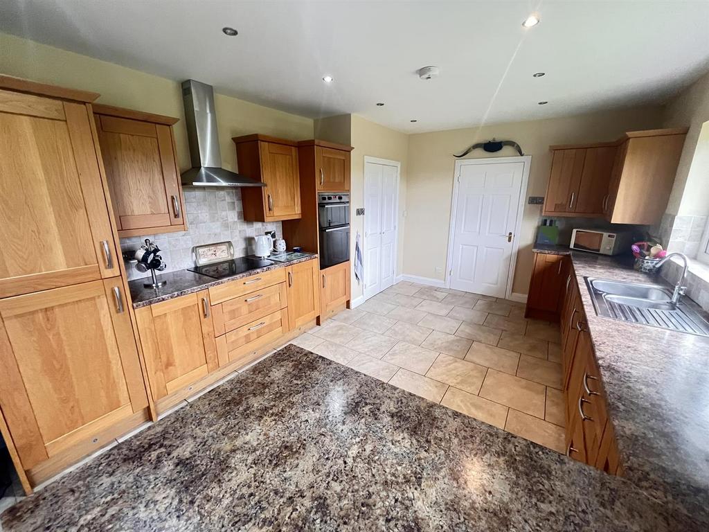 Kitchen - dining room