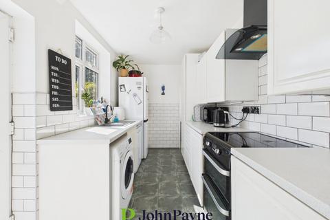 3 bedroom semi-detached house for sale, Dillotford Avenue, Styvechale, Coventry, CV3