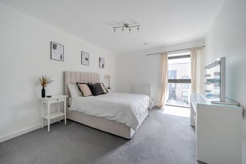 2 bedroom apartment for sale, Blueberry Court, Broadis Way, Rainham, RM13