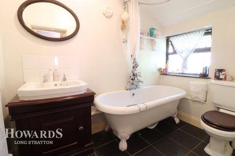 undefined, Hall Road, Pulham St Mary