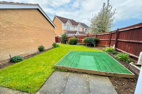 3 bedroom detached house to rent, Radleigh Close, Delapre, Northampton, NN4