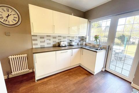 124 Bills Lane, Shirley, Solihull, B90 2PF
