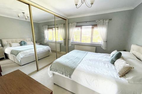 124 Bills Lane, Shirley, Solihull, B90 2PF