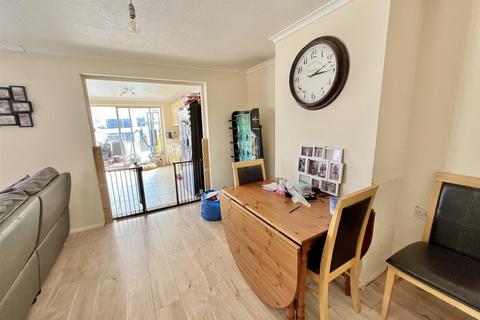 4 bedroom semi-detached house for sale, Northdown Road, Newhaven