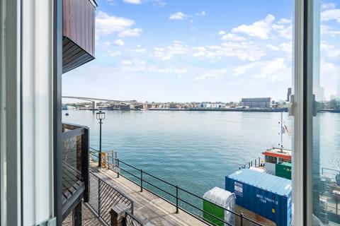 3 bedroom terraced house for sale, Channel Way, Ocean Village, Southampton