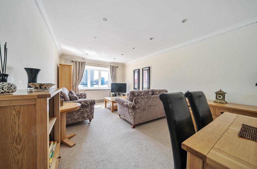 Channel Way, Ocean Village, Southampton - View 6