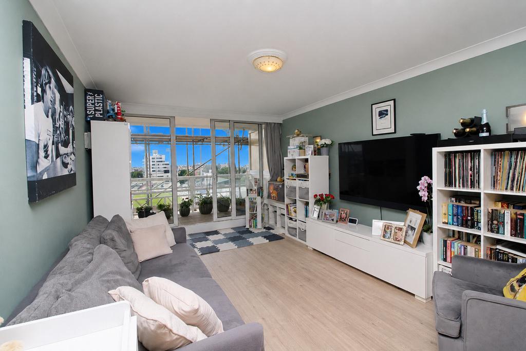 Apartment in Hove, Brighton and Hove - View 3