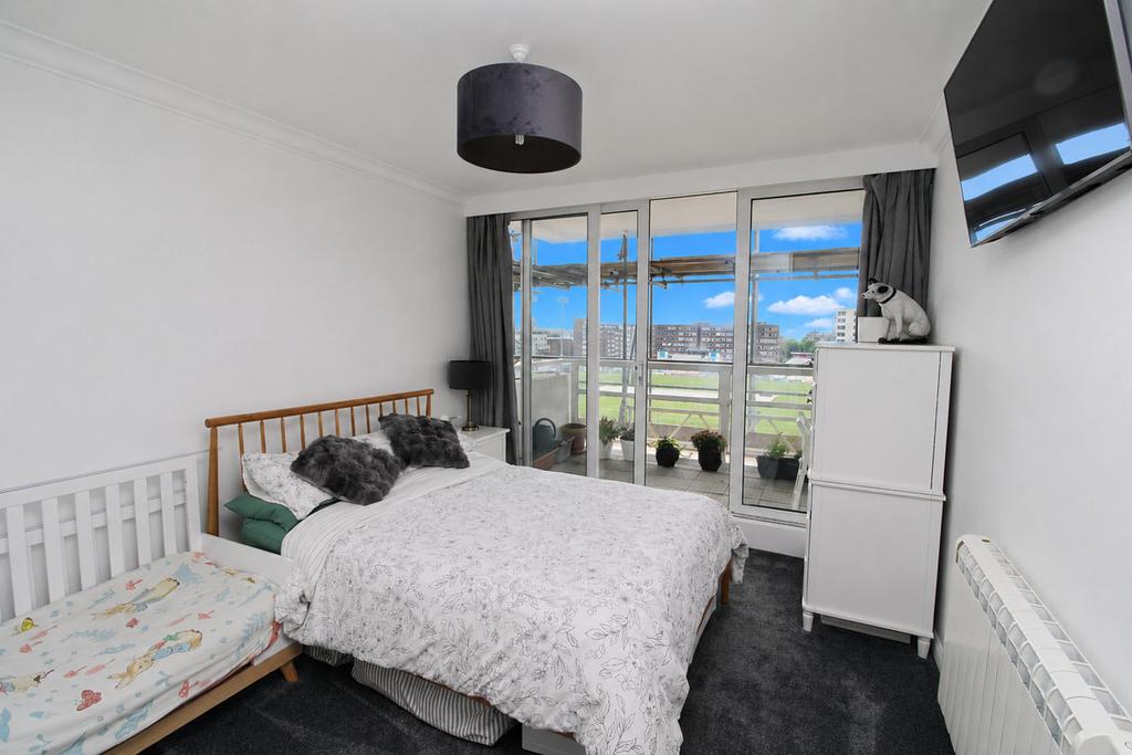 Apartment in Hove, Brighton and Hove - More