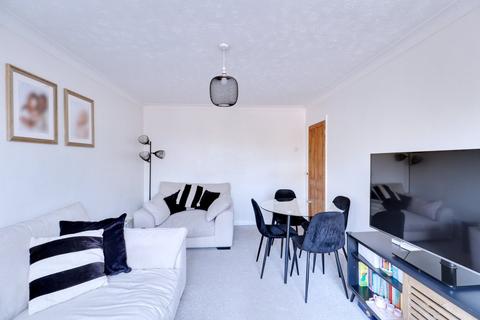 36 West Road, South Ockendon, RM15 6PH