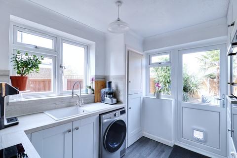 36 West Road, South Ockendon, RM15 6PH