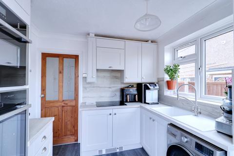 36 West Road, South Ockendon, RM15 6PH