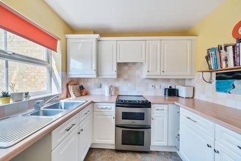 undefined, Ladys Close, Watford WD18 0WA