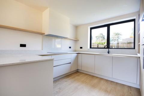3 bedroom semi-detached house for sale, Lower Pennington Lane, Lymington, SO41