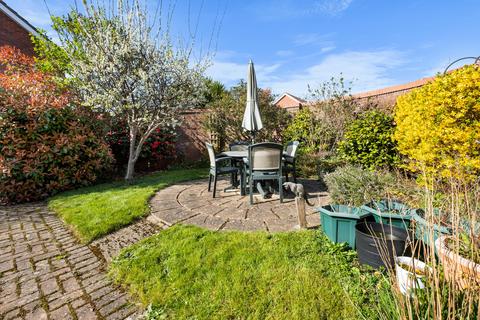 1 Lynden Close, Bromsgrove, B61 8PD