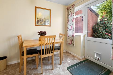 1 Lynden Close, Bromsgrove, B61 8PD