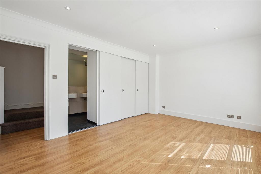 Nicholas Mews, W4 - FOR SALE