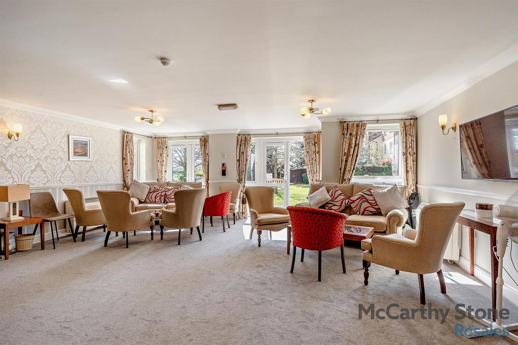 Homeowners Lounge