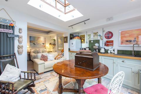 3 Bondgate, Helmsley, York, YO62 5BW