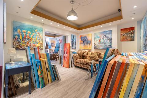 3 Bondgate, Helmsley, York, YO62 5BW