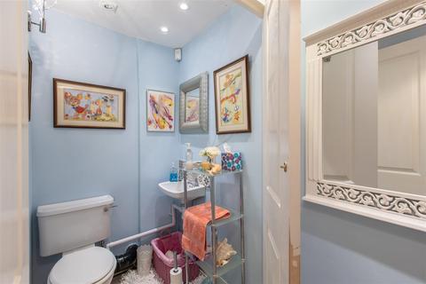 3 Bondgate, Helmsley, York, YO62 5BW