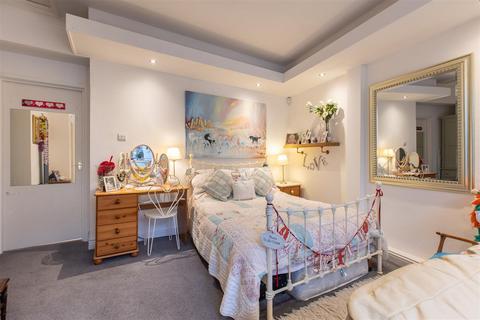 3 Bondgate, Helmsley, York, YO62 5BW