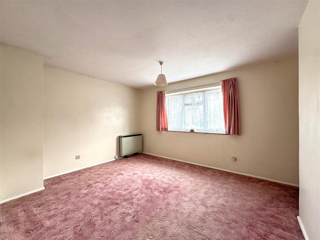 Bedroom 1.JPEG