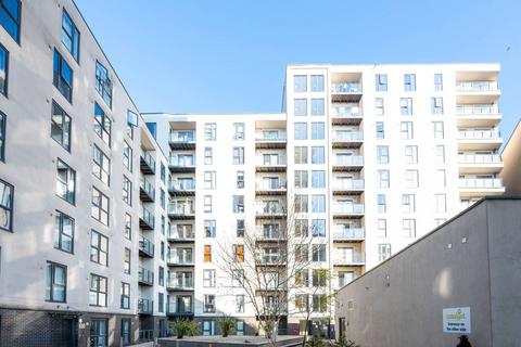 1 bedroom flat for sale, Guildford Road, Woking, GU22