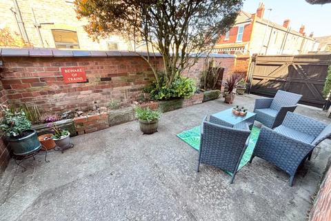 3 bedroom end of terrace house for sale, Bottesford Avenue, West Didsbury