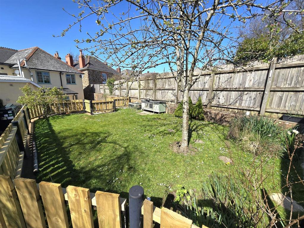 Garden 2.jpg