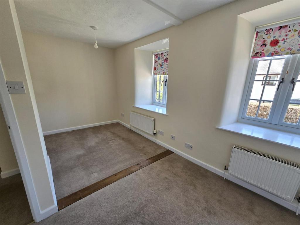Bedroom 2.jpg