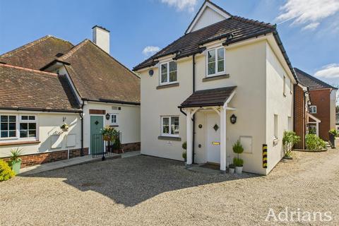 2 bedroom retirement property for sale, Little Orchards, Chelmsford