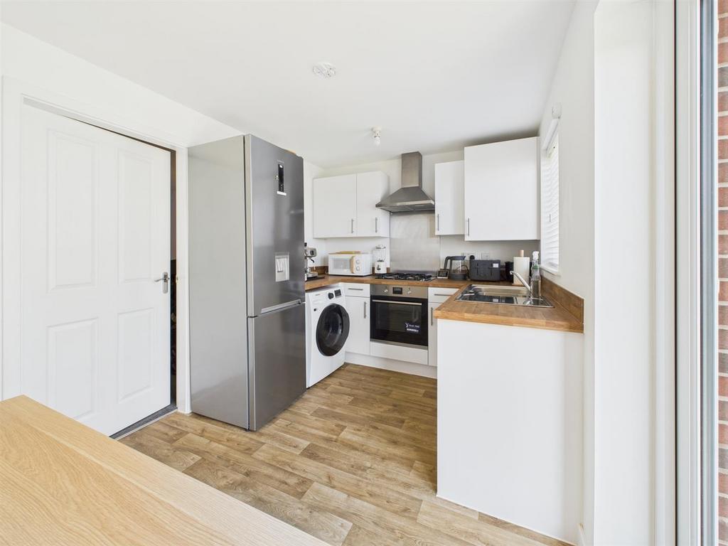 CAM03278 G0-PR0123-STILL007.jpg