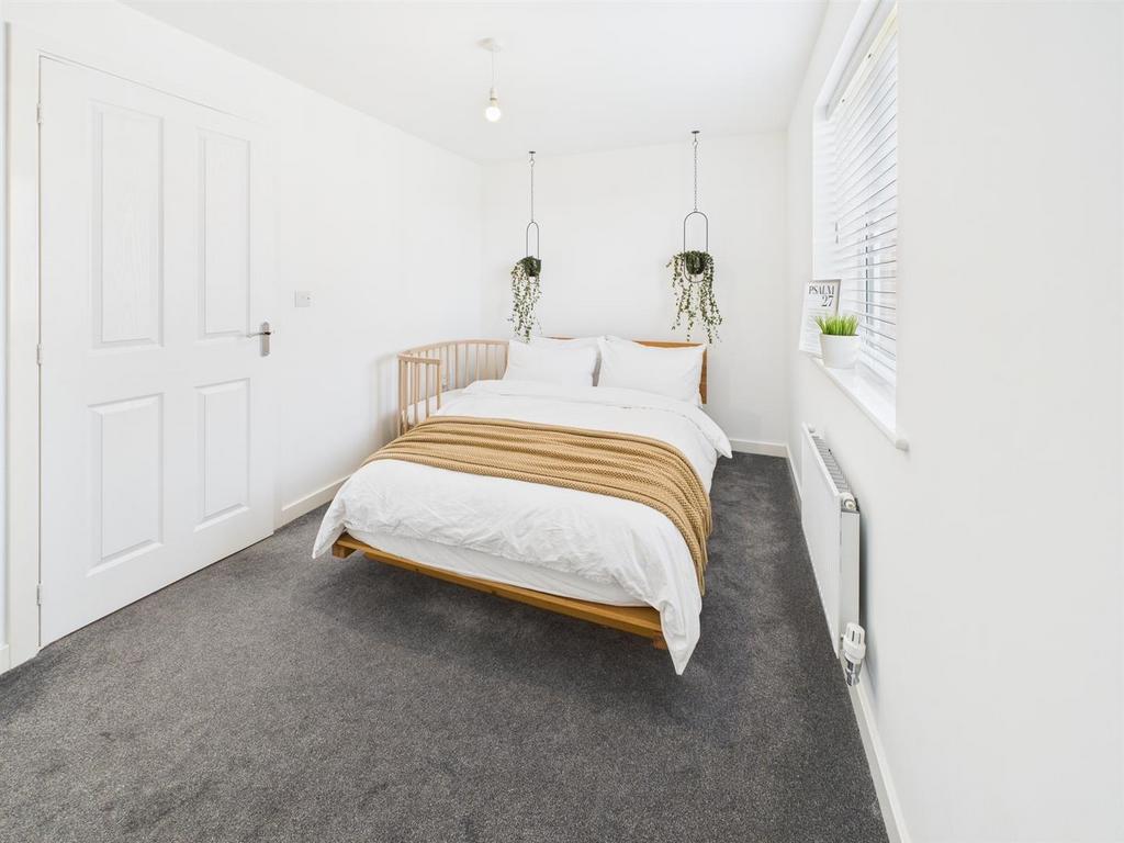 CAM03278 G0-PR0123-STILL016.jpg