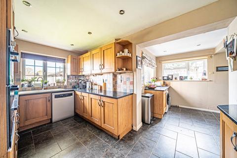 12a Avon Road, Oakley, Basingstoke, RG23 7DW