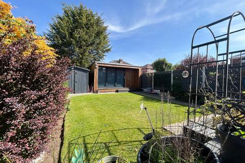 3 bedroom semi-detached house for sale, Ollerton Avenue, Sale