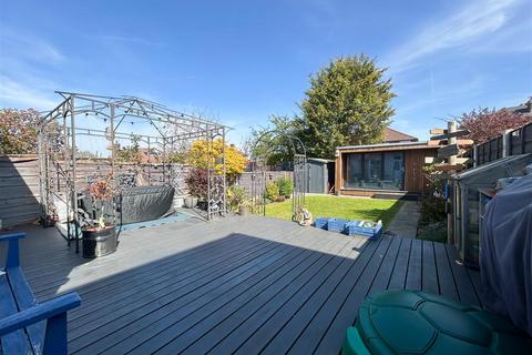 3 bedroom semi-detached house for sale, Ollerton Avenue, Sale